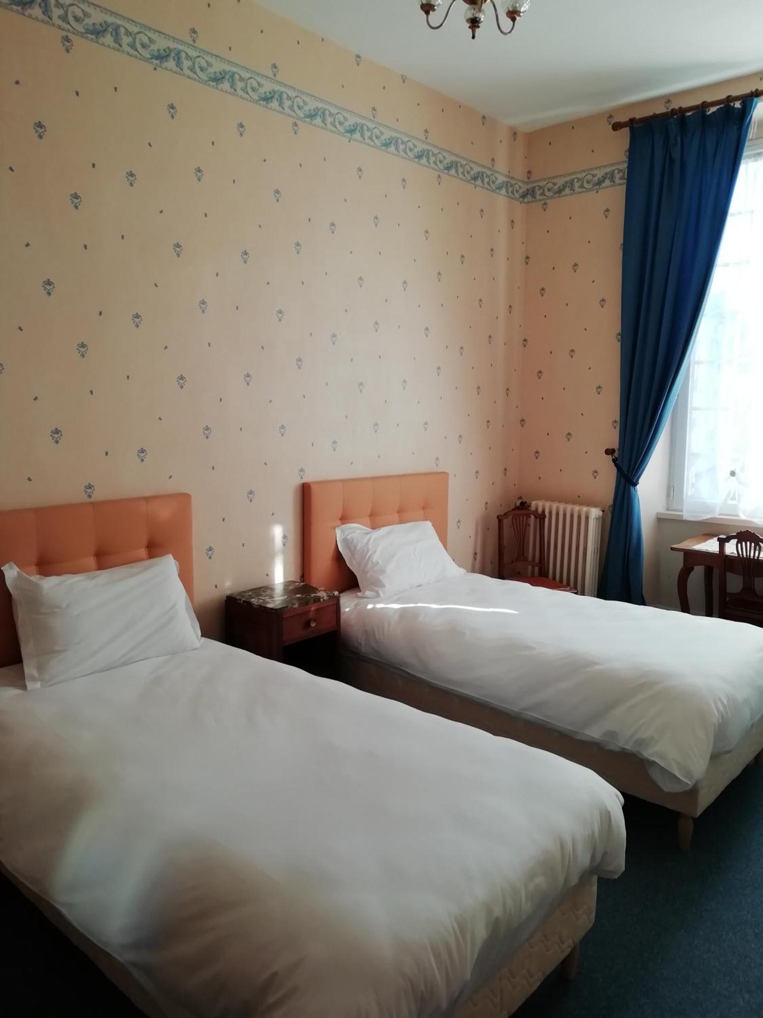 Hotel Du Berry Aigurande Kültér fotó
