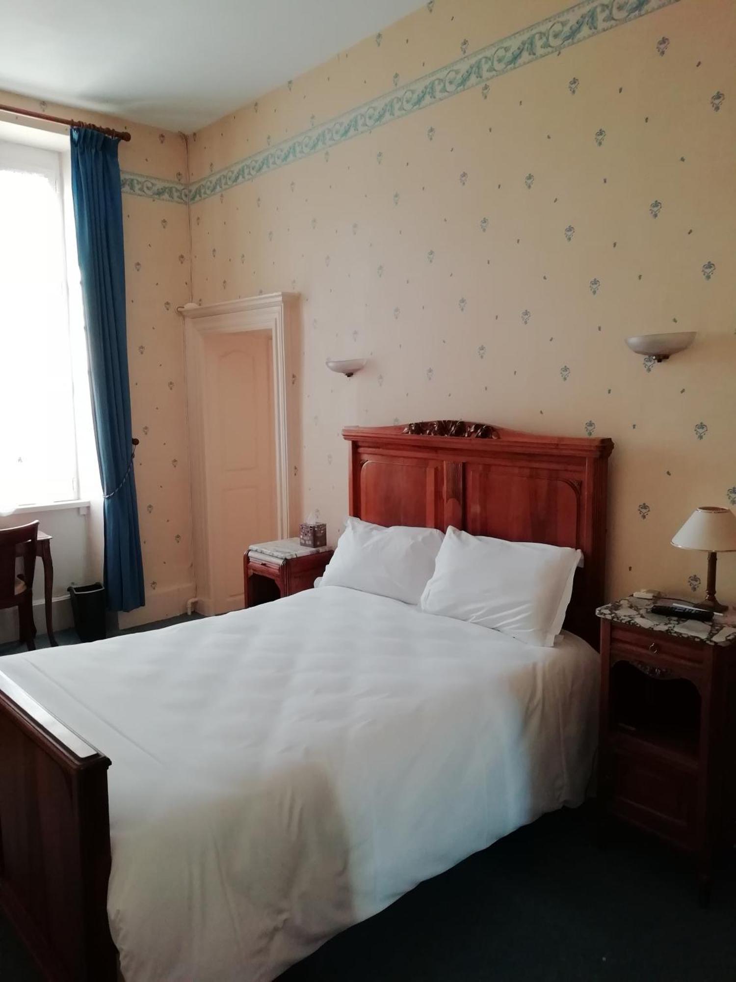 Hotel Du Berry Aigurande Kültér fotó