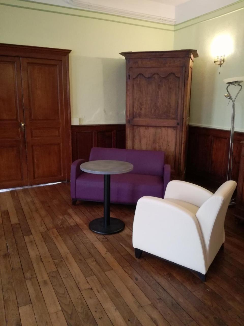 Hotel Du Berry Aigurande Kültér fotó